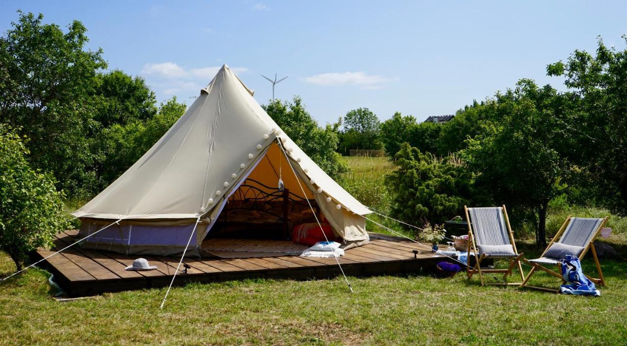 Saare Glamping Hotel Salme ภายนอก รูปภาพ